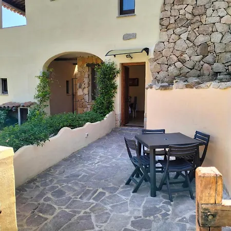 Familyhouse Pevero Hill * بورتو كيرفو